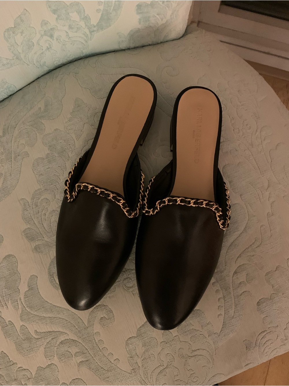 KARL LAGERFELD Black Leather Chain-Trim Slip-On Mules